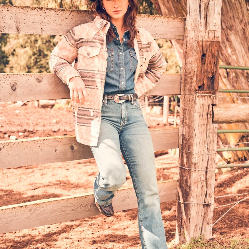 Retro Mae light blue Wrangler high waist size 28 x 34 NWT western Cowgirl